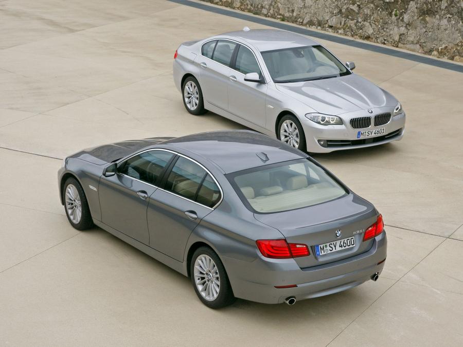  BMW 5-Series Sedan 2010 года  (фото 3 из 16)